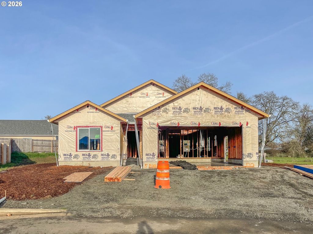 158 Collins Ct, Winston