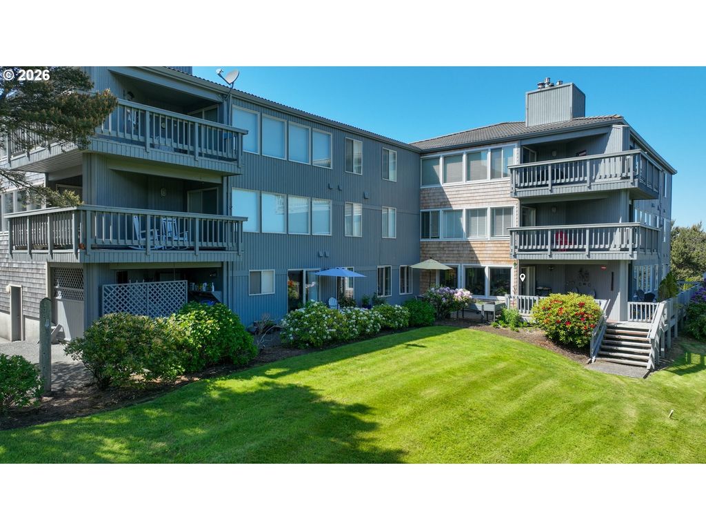 2077 Gearhart Green Dr 900, Gearhart