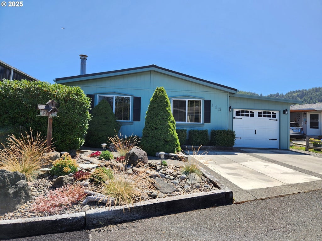 100 River Bend Rd 115, Reedsport