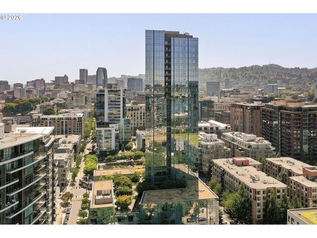 1075 Nw Northrup St 2414, Portland