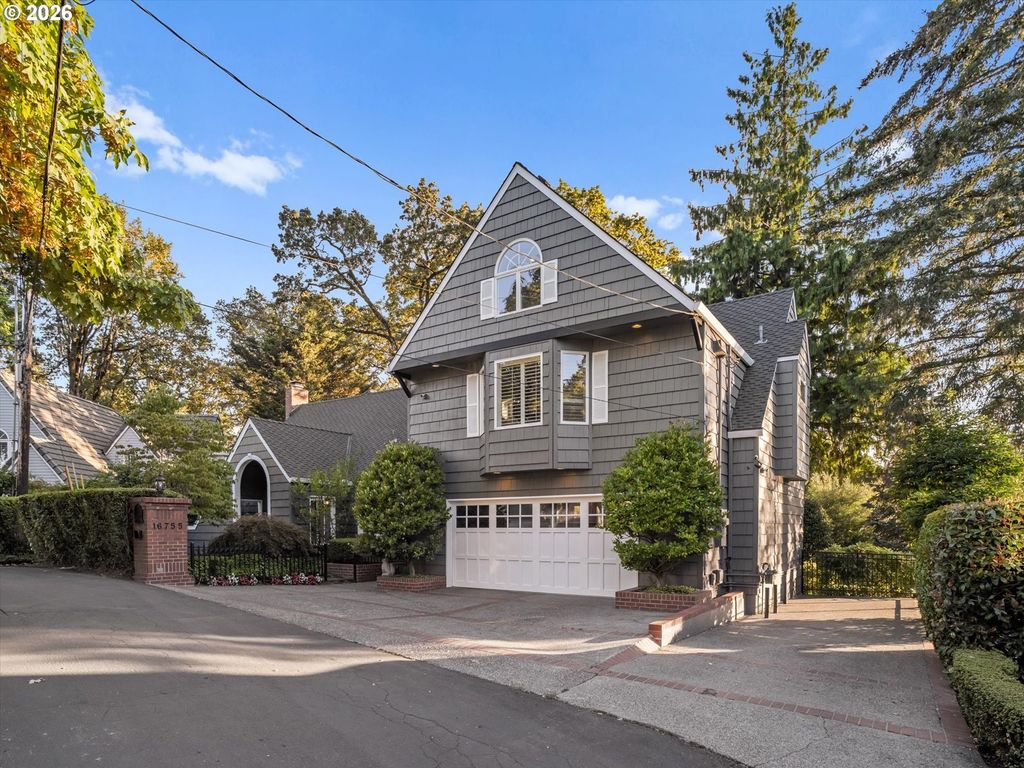 16755 Graef Cir, Lake Oswego