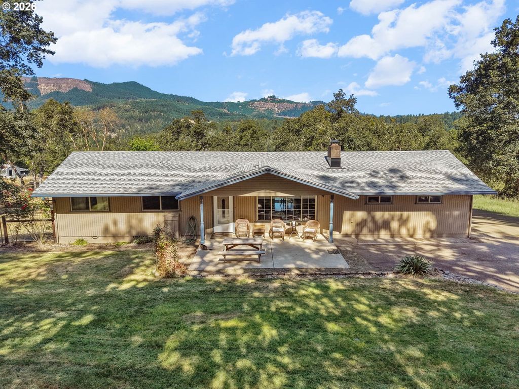 2925 Cleveland Hill Rd, Roseburg