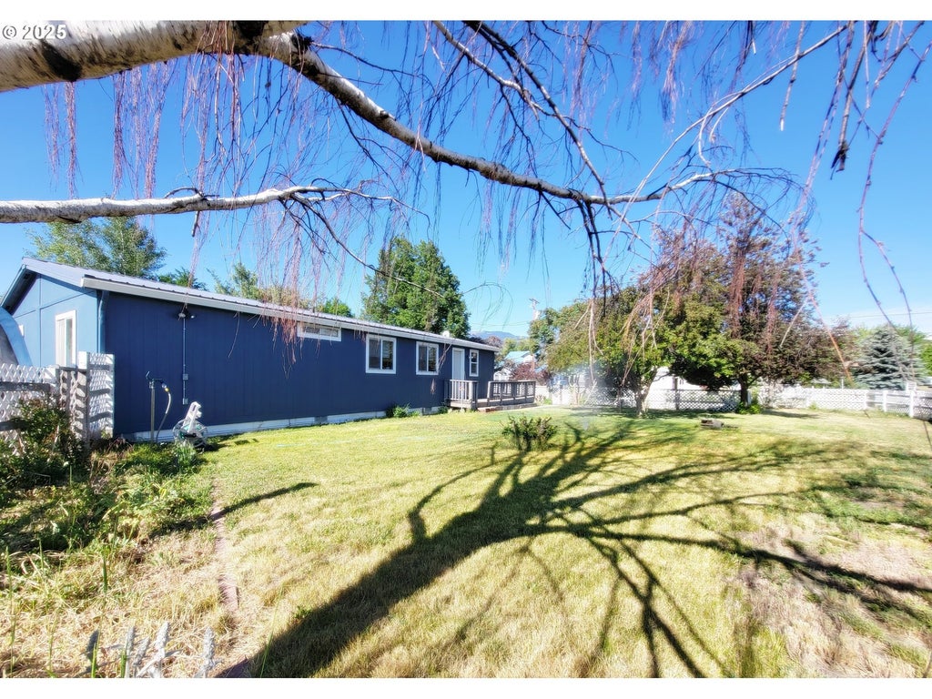 514 W North St, Enterprise