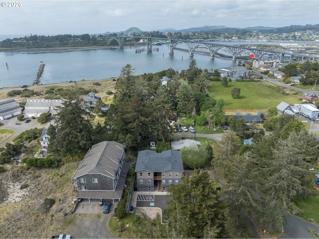 2950 Sw Coho St 2, Newport