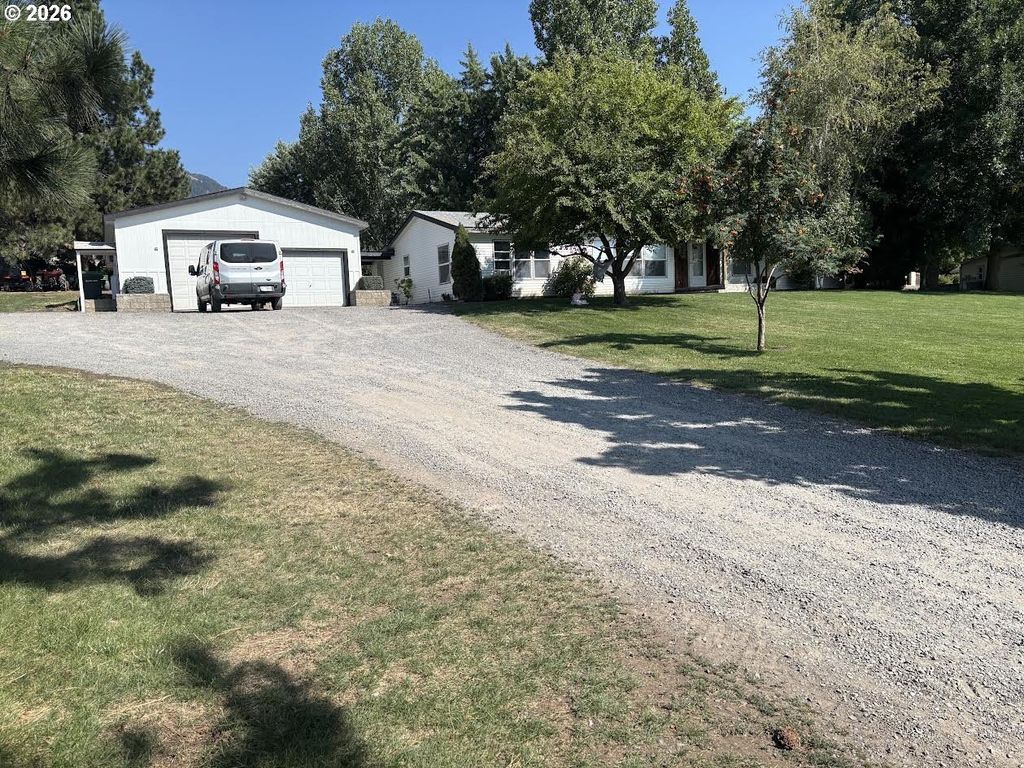 60905 Love Rd, Cove