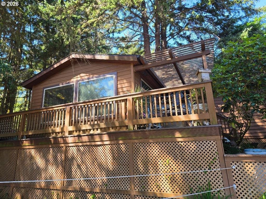 19921 Whaleshead Rd B4, Brookings