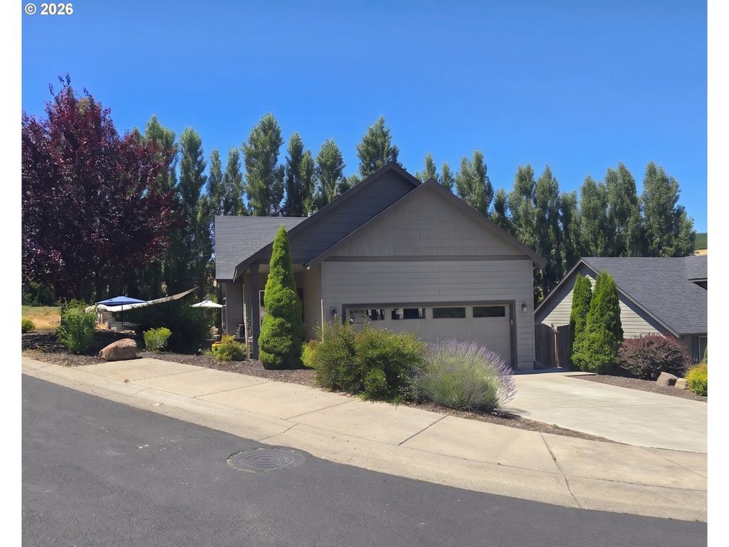 2605 Ericksen Way, The Dalles
