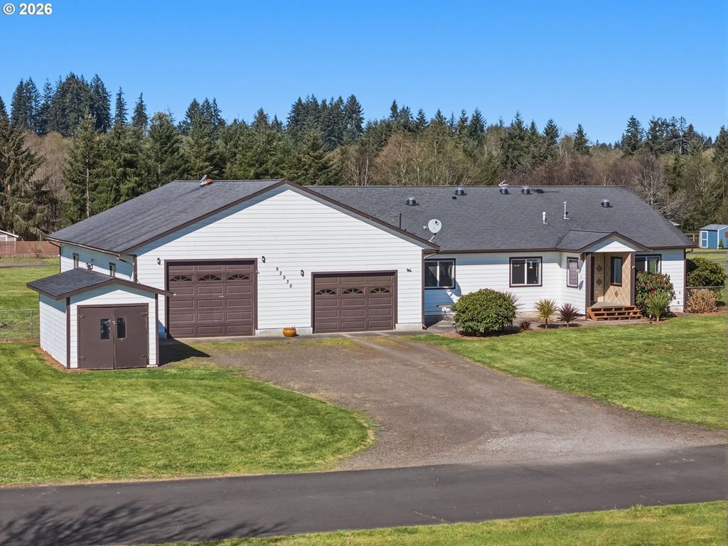 92938 Amie Loop, Astoria