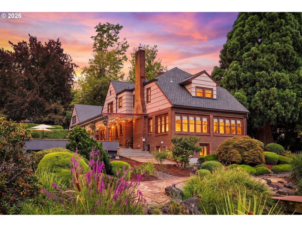 4119 Se River Dr, Milwaukie