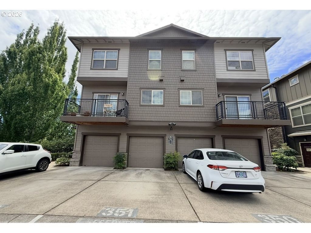 8902 Ne Brentford Ter, Hillsboro