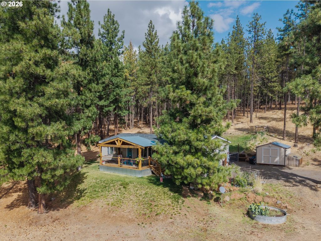 320 Pine Forest Rd, Goldendale