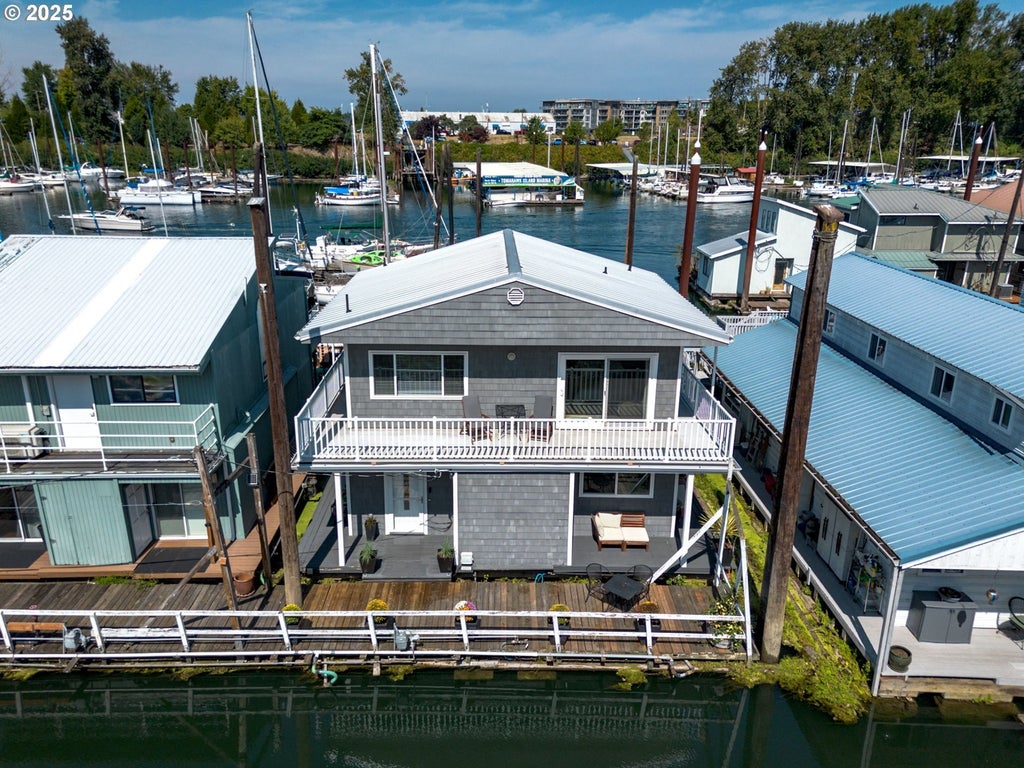 173 Ne Bridgeton Rd 25, Portland