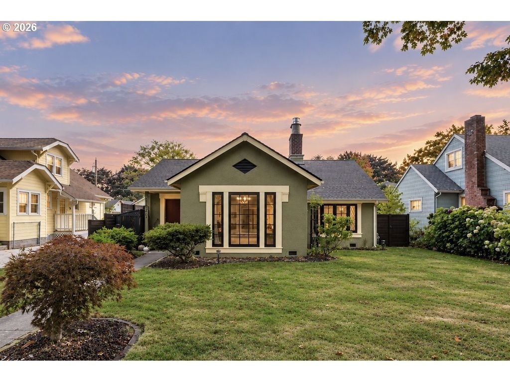 1628 22nd Ave, Longview