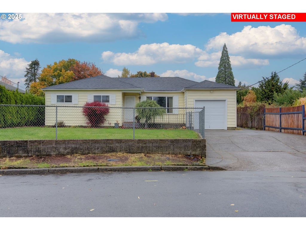 10525 Se Mitchell St, Portland