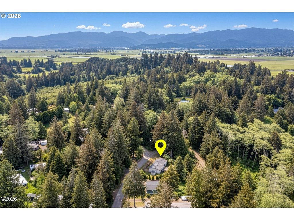 1915 Deer Rd, Tillamook