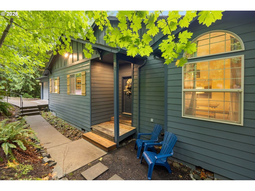 25775 E Salmon River Rd, Welches