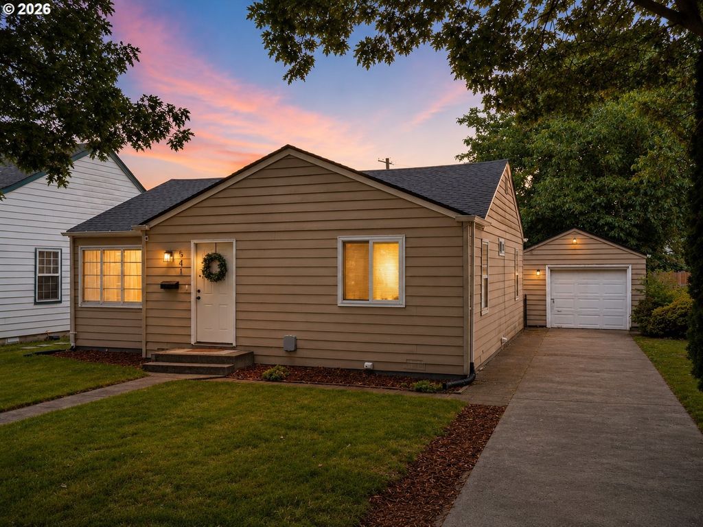 541 26th Ave, Longview