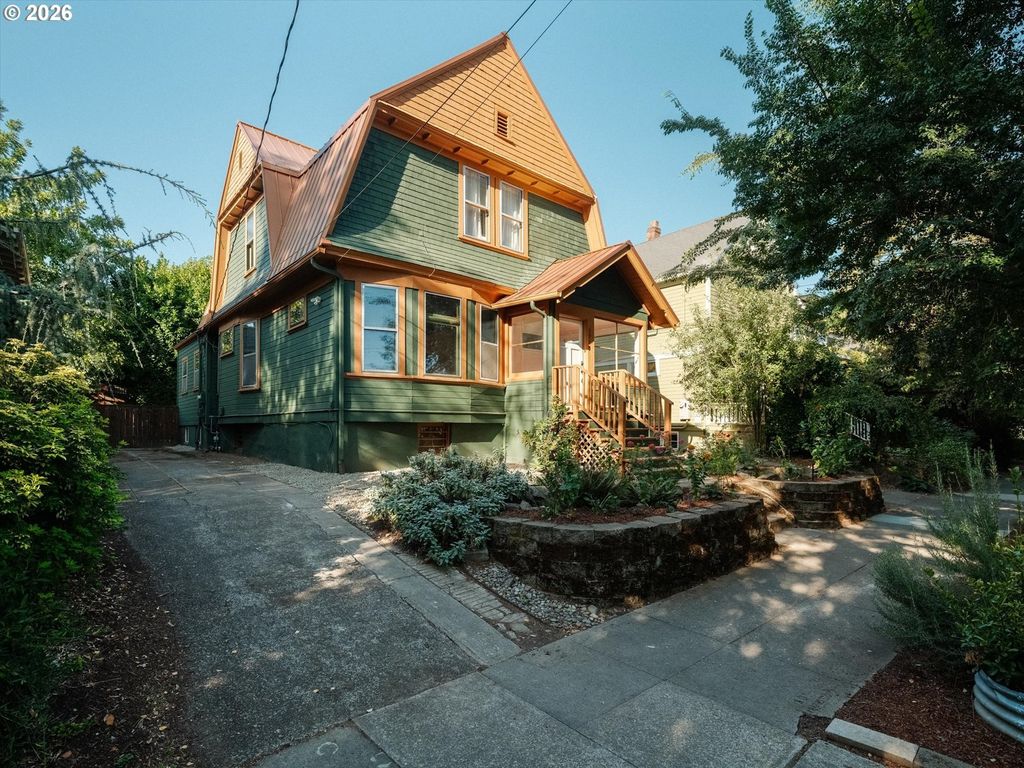 3915 Se Main St, Portland