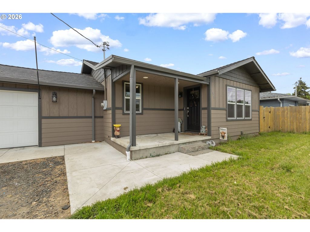 2029 Castle Ave, Roseburg