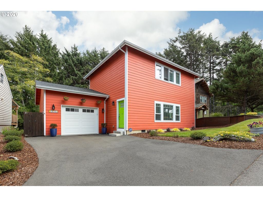 1858 Sw Coast Ave, Lincoln City