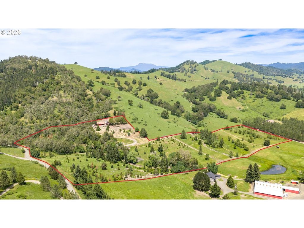 639 Cattle Dr, Roseburg