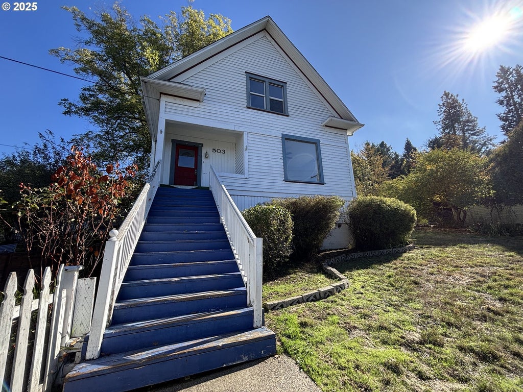 503 Se Chadwick St, Roseburg