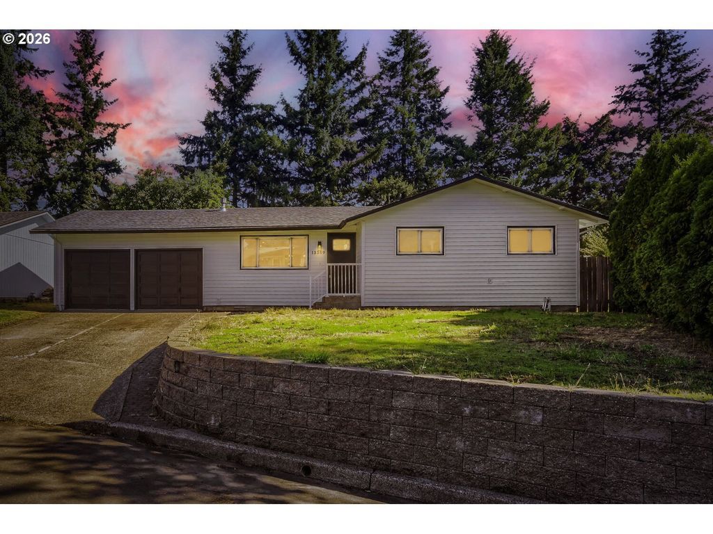 13389 Roseberry Ave, Oregon City
