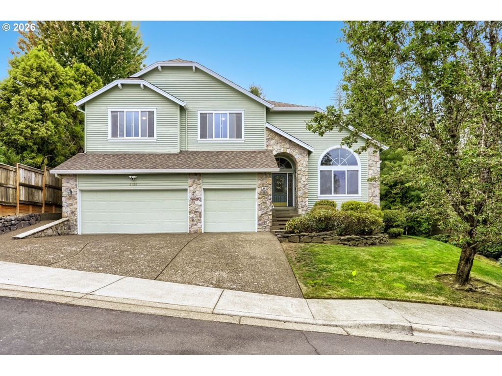 4758 Nw Oakpoint Way, Portland