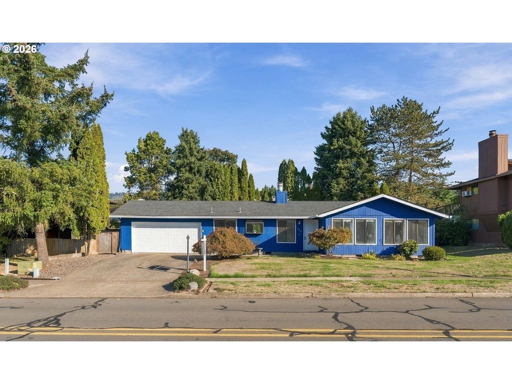 205 E Foothills Dr, Newberg