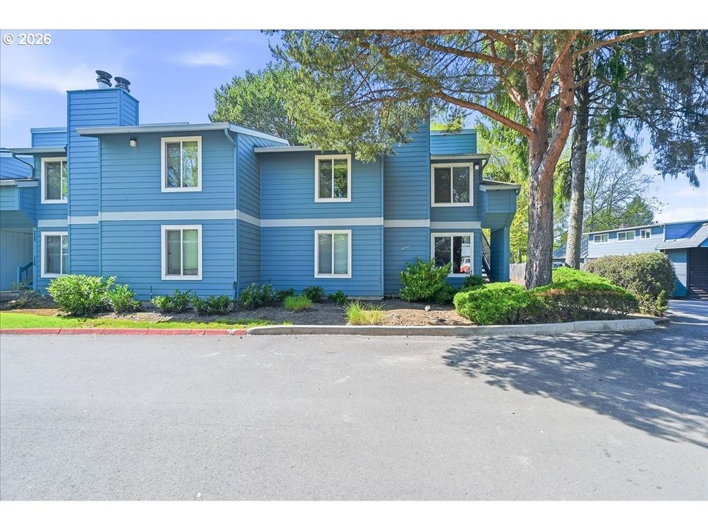 2330 Se Brookwood Ave 221, Hillsboro