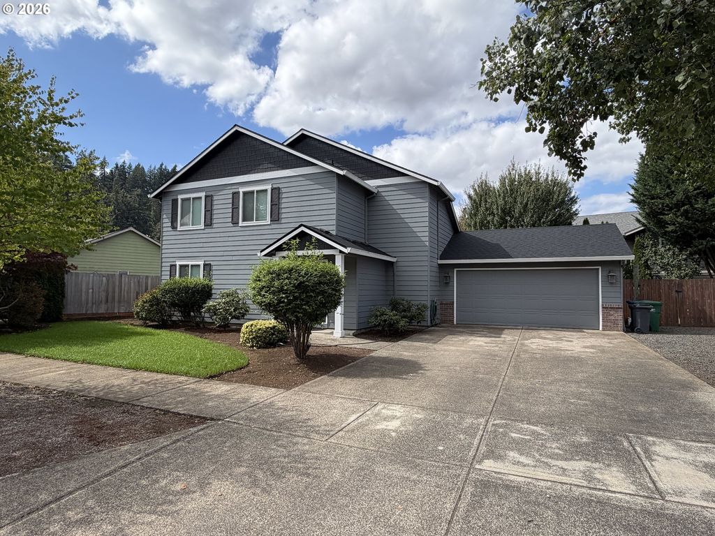 209 Pioneer Dr, Silverton