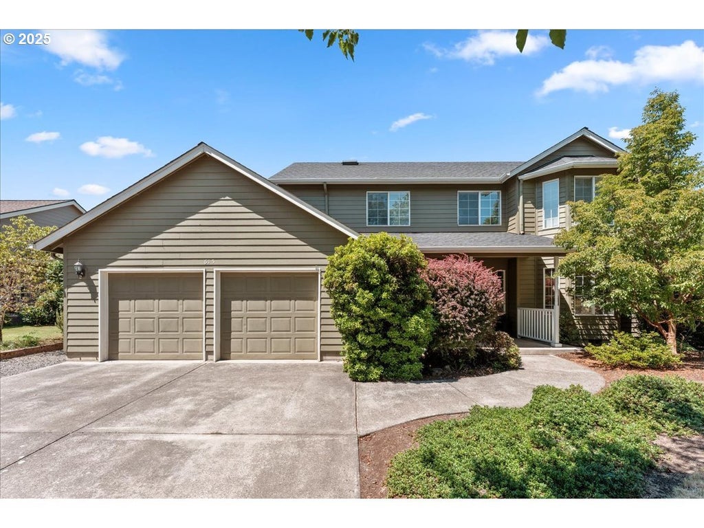 615 Lone Oaks Loop, Silverton