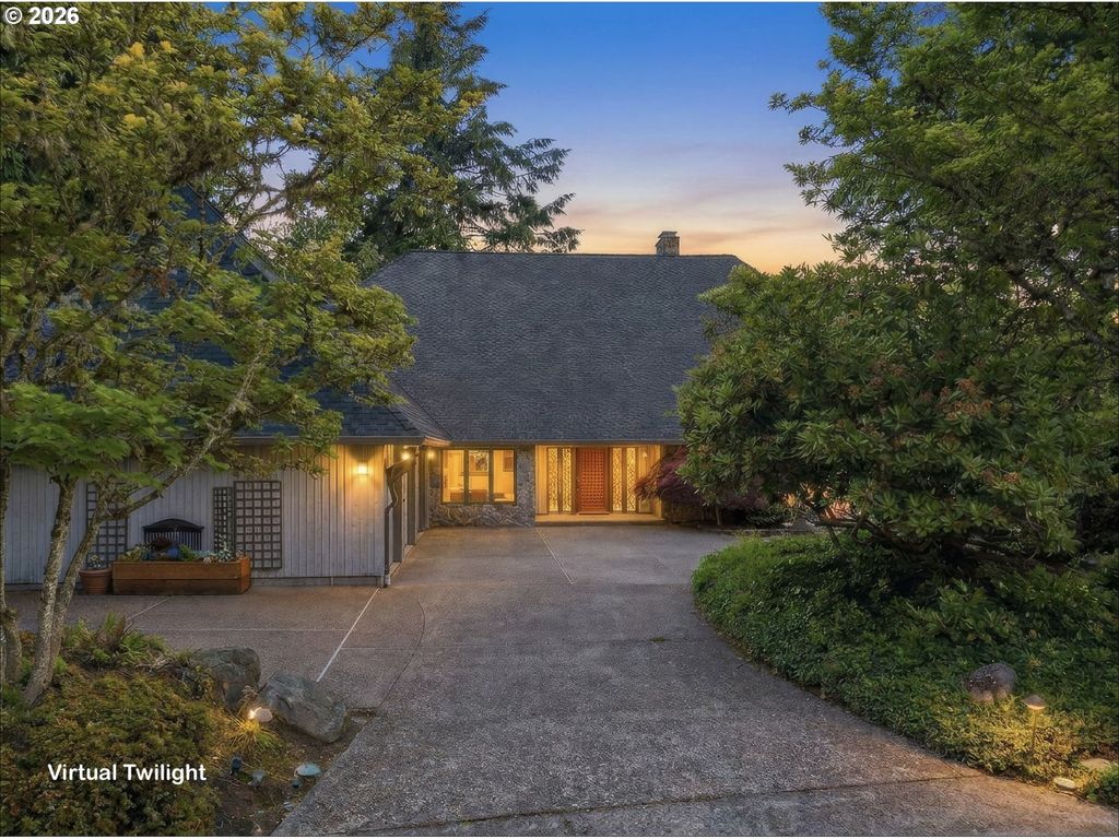 2495 Palisades Crest Dr, Lake Oswego