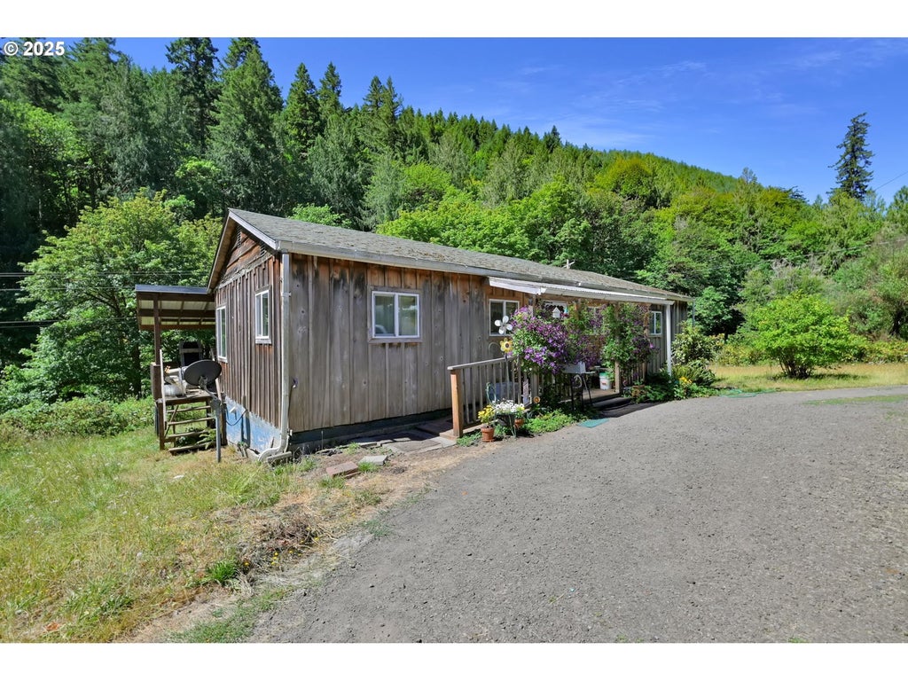 700 Upper Smith River Rd, Drain