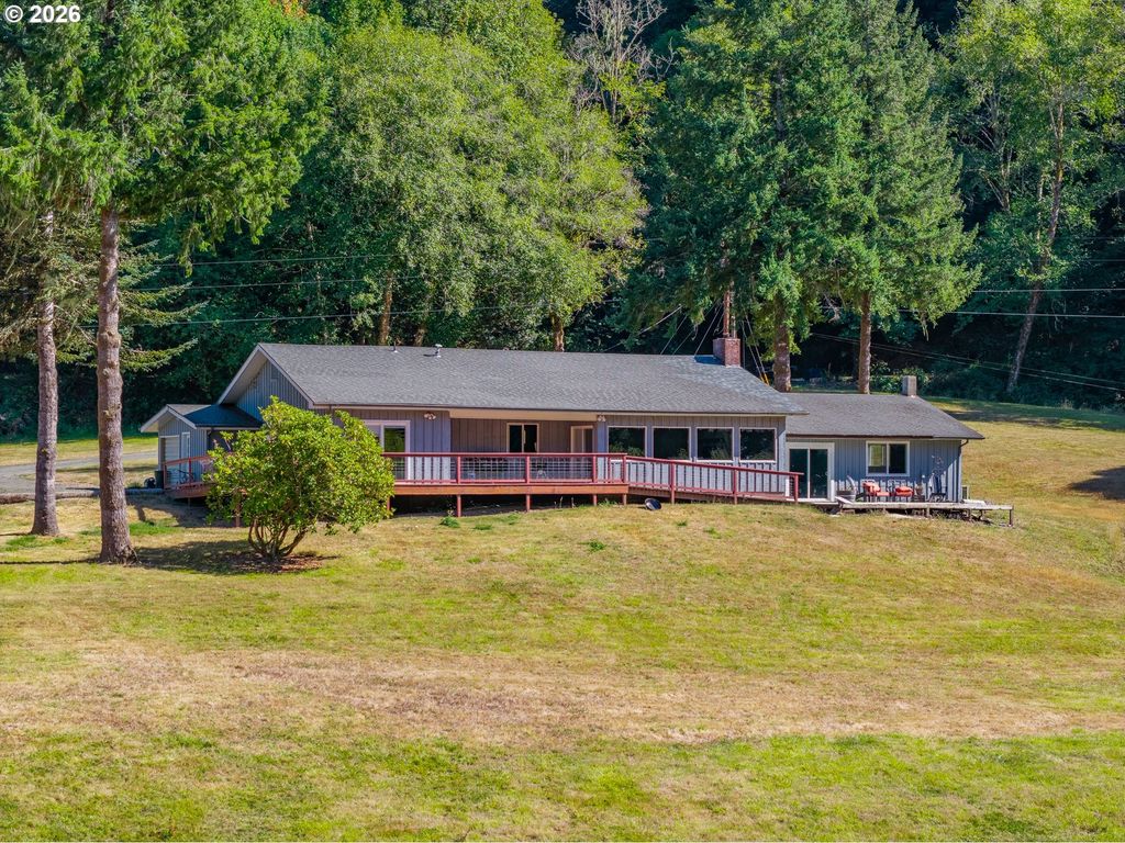64164 Fairview Rd, Coquille