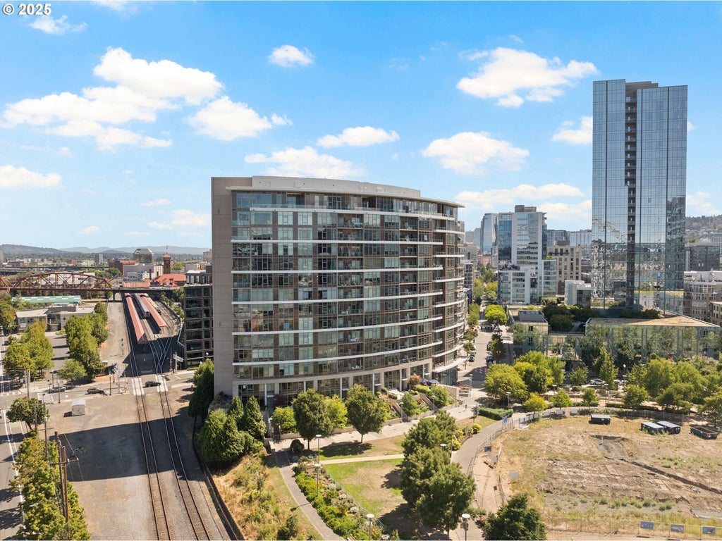 949 Nw Overton St 608, Portland