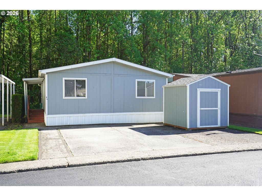 305 Ne Fairground Ave #7b, Battle Ground