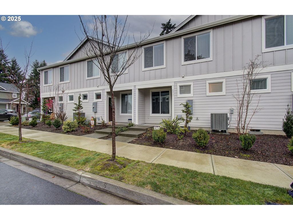 6917 Ne 16th Ave, Vancouver