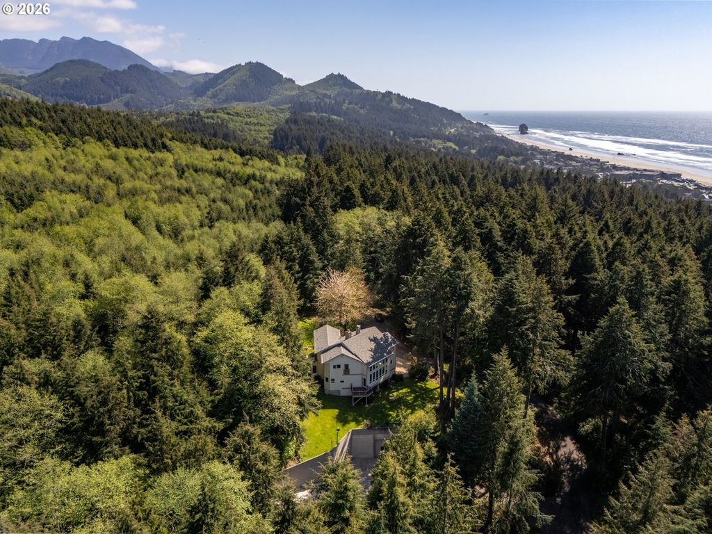545 Bartel Rd, Cannon Beach