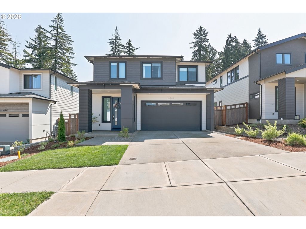 16744 Se Shimmering Leaf St, Happy Valley