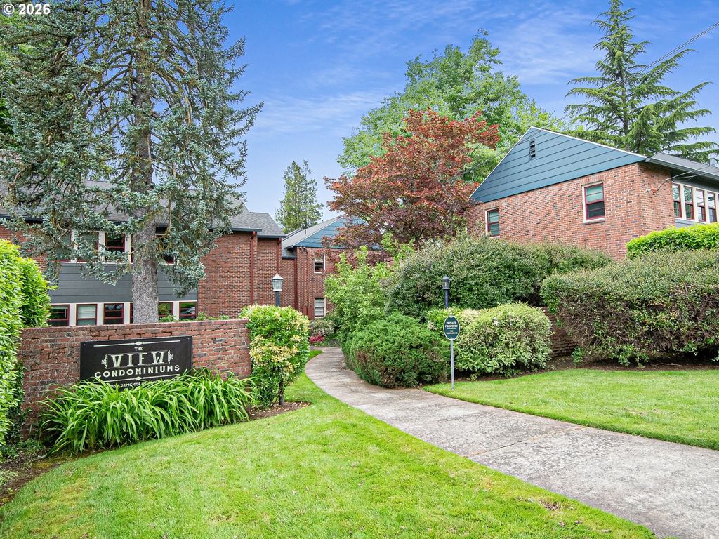 227 Ne 61st Ave 1, Portland