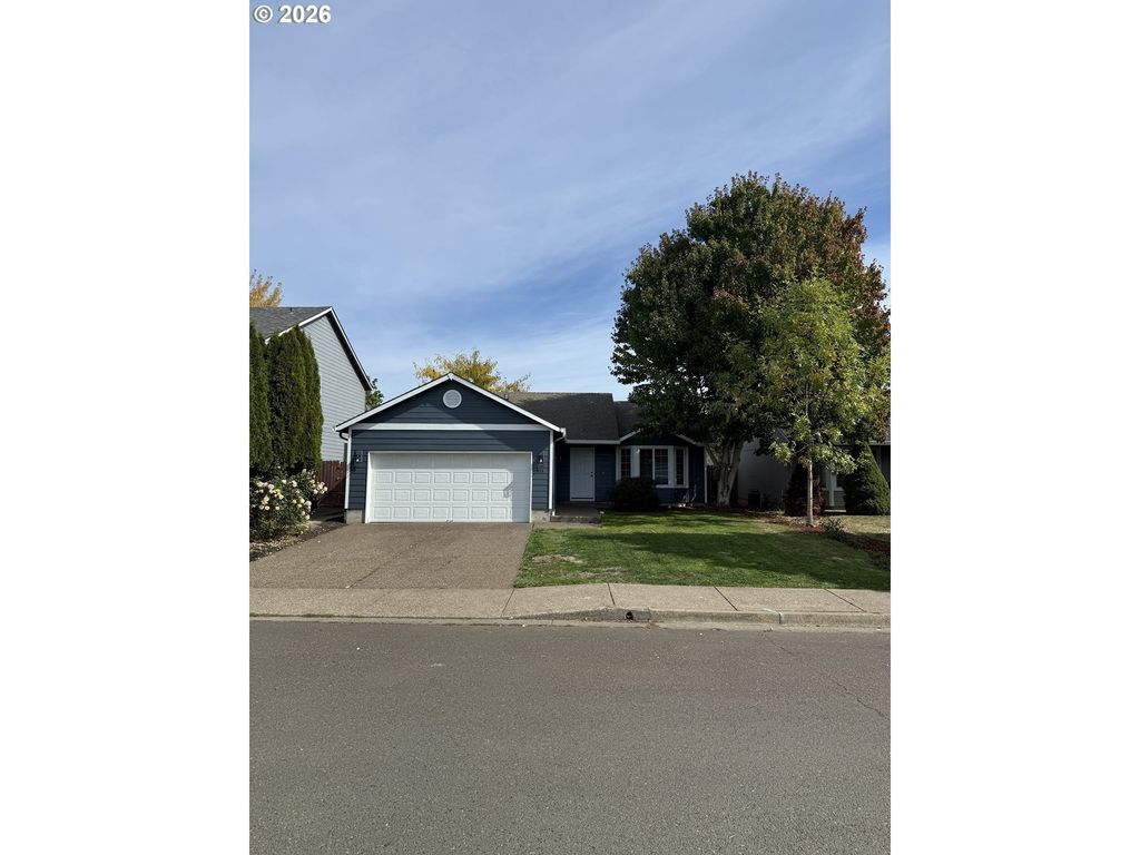 721 Griffin Dr, Monmouth