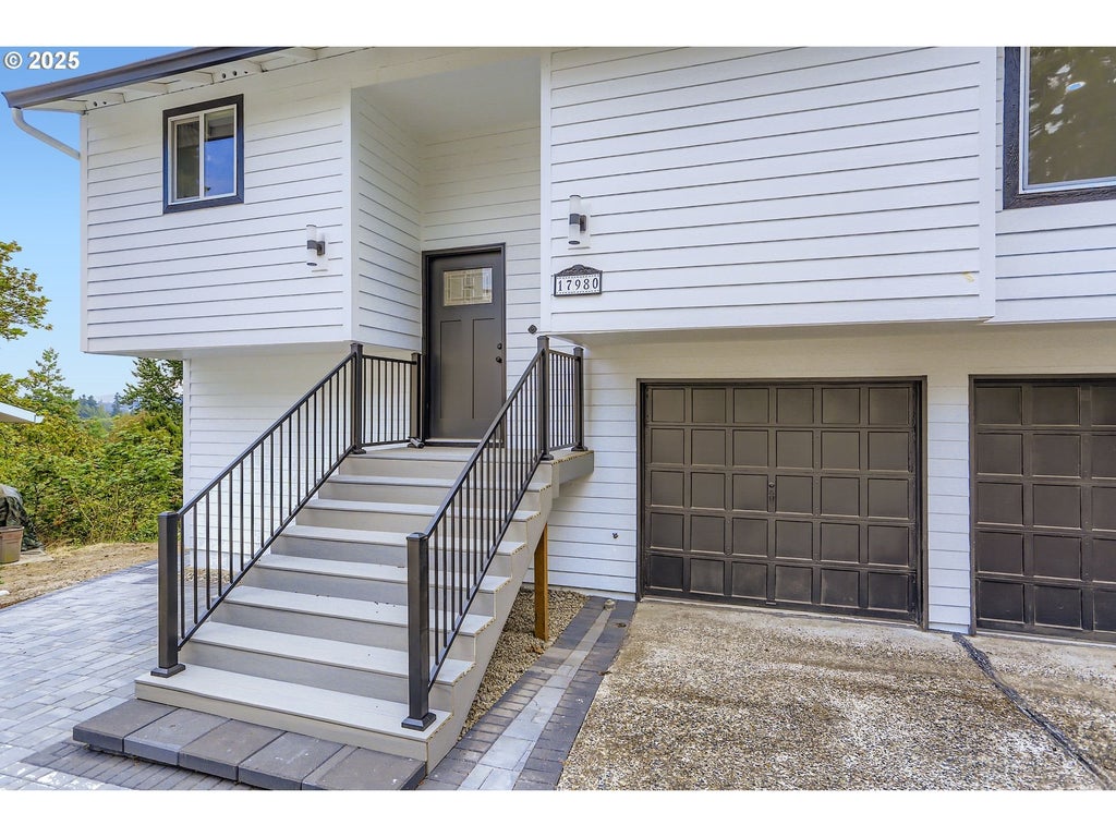 17980 Markham Ct, Oregon City