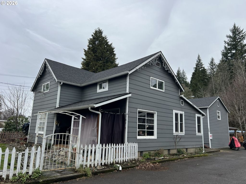 133 Nw Alder St, Mill City