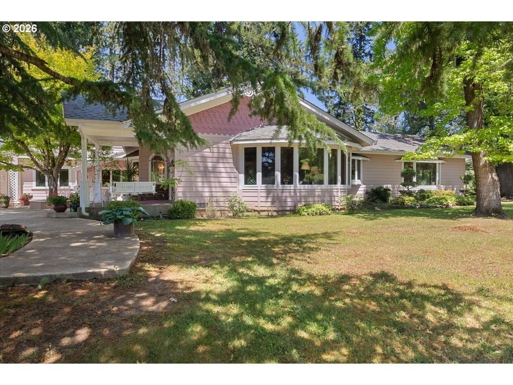 1300 Fair Oaks Rd, Oakland