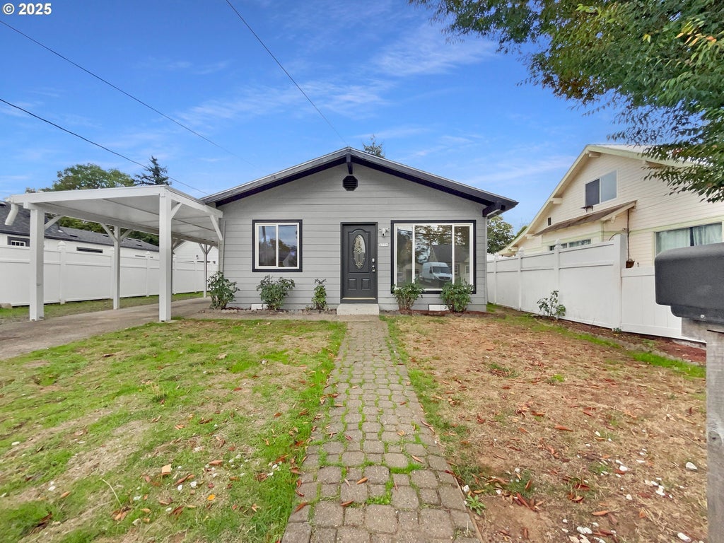 4736 Se 99th Ave, Portland