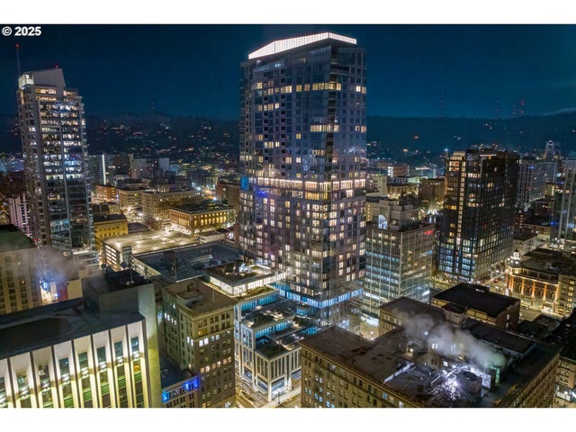 550 Sw 10th Ave 2306, Portland