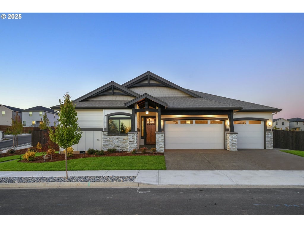 818 Nw 173rd Cir, Ridgefield