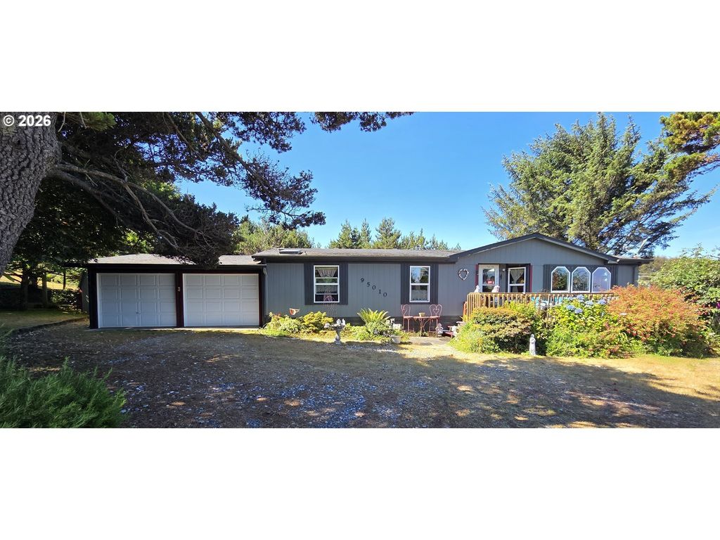 95010 Greggs Creek Rd, Gold Beach