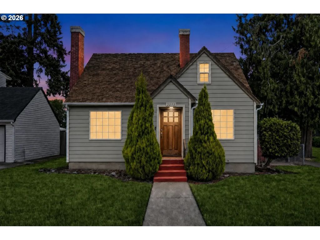 2275 Center St Ne, Salem